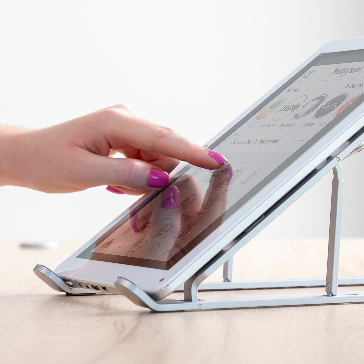 Innovagoods Folding And Adjustable Laptop Stand Flastan Innovagoods